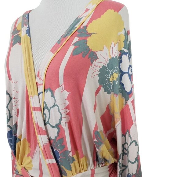 Free People Thats a Wrap Blouse Floral V Neck Crop Shirt Womens Size Medium - Picture 2 of 11